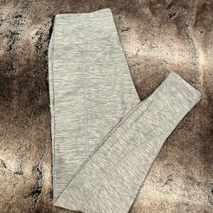 Victorias Secret leggings. Pockets. High rise. Size medium.